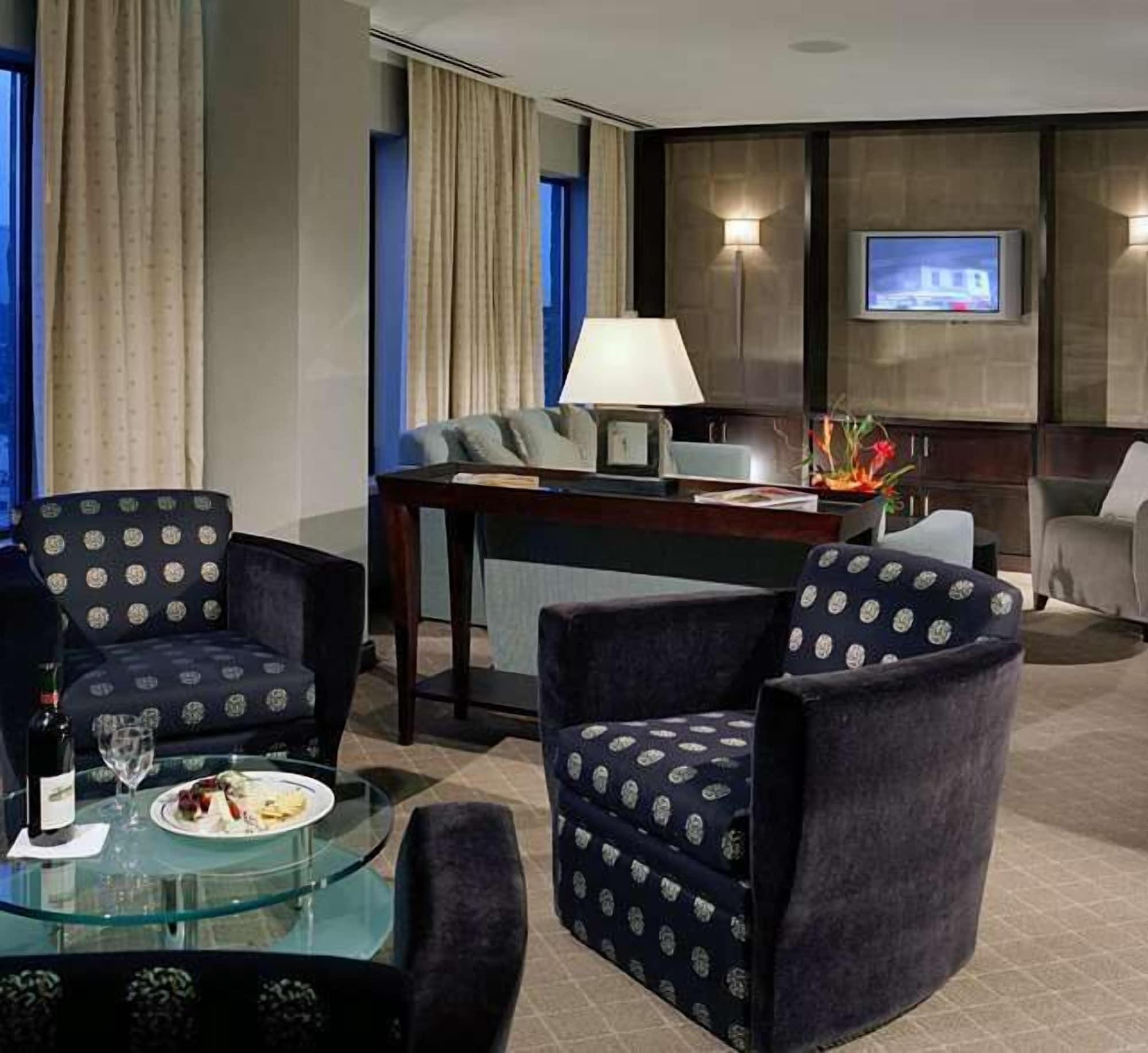 Doubletree Suites By Hilton Hotel Boston - Cambridge Kültér fotó