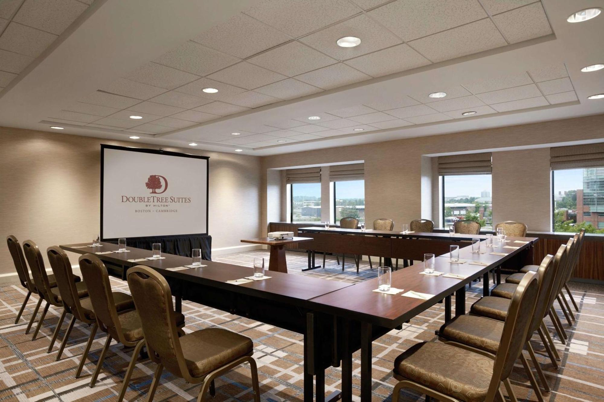 Doubletree Suites By Hilton Hotel Boston - Cambridge Kültér fotó