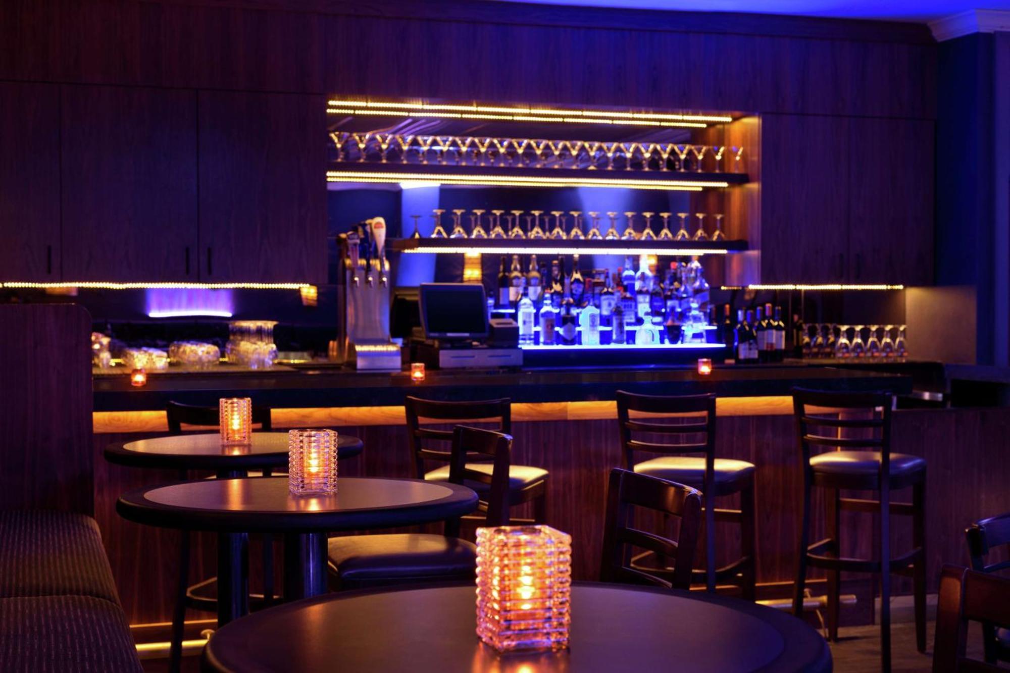 Doubletree Suites By Hilton Hotel Boston - Cambridge Kültér fotó