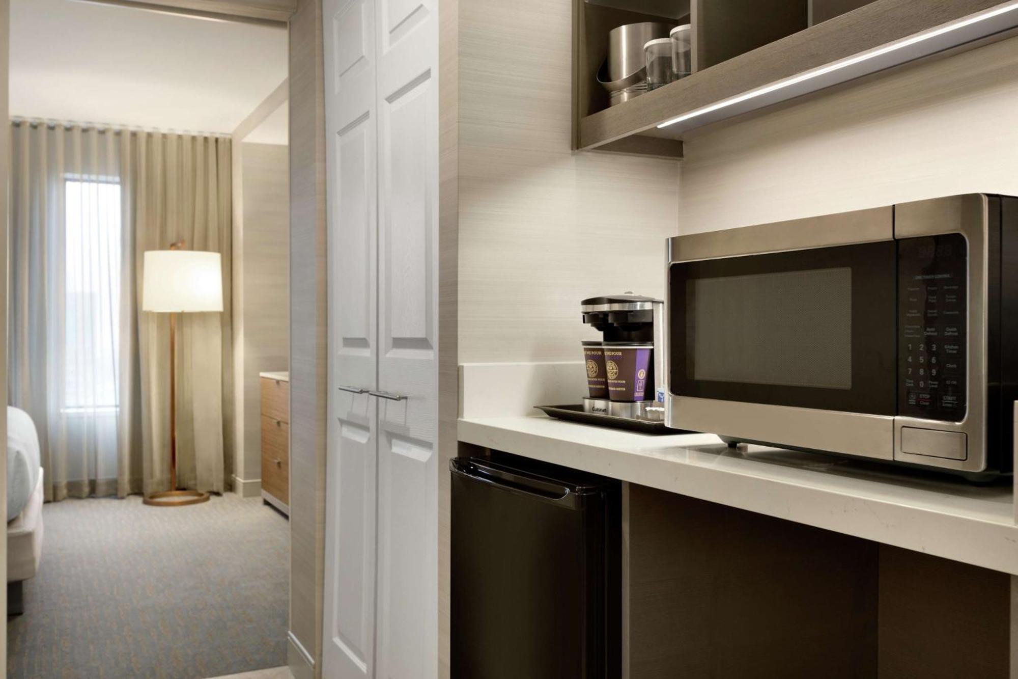 Doubletree Suites By Hilton Hotel Boston - Cambridge Kültér fotó