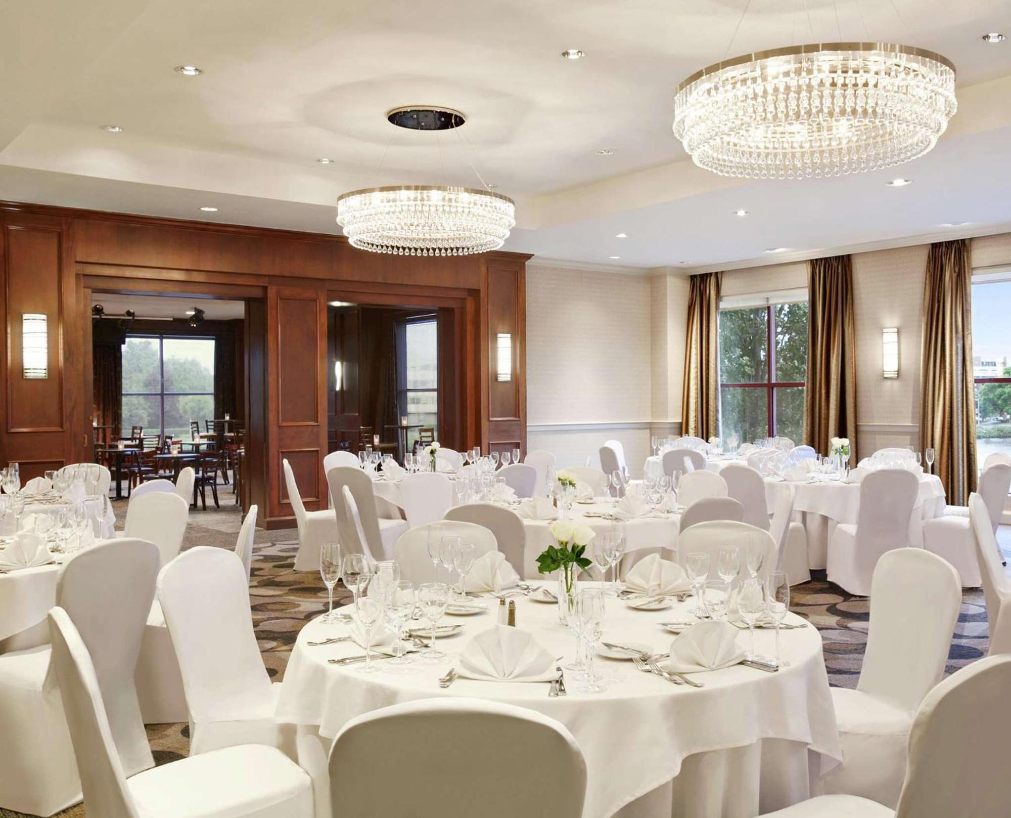 Doubletree Suites By Hilton Hotel Boston - Cambridge Kültér fotó
