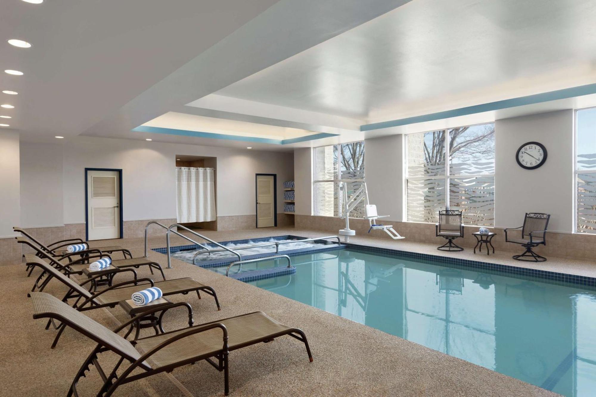 Doubletree Suites By Hilton Hotel Boston - Cambridge Kültér fotó